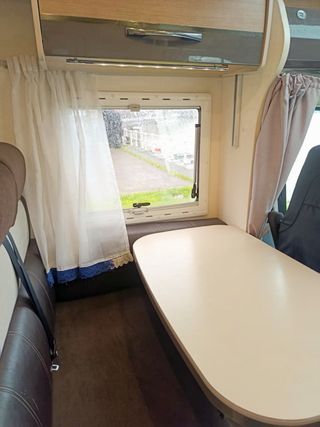 Challenger Genesis 288  | 82000 Km