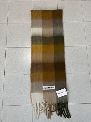 Bufanda Acne Studios cuadros beige y marrón