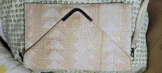 Bolso de mano morado Bolso serpiente Bolso beige