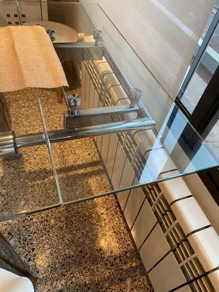 Mesa cristal extensible metálica
