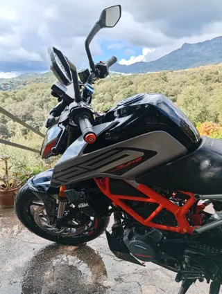 KTM Duke 125 2024
