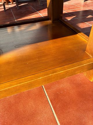 Mesa de centro de madera y cristal