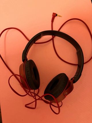 Auriculares Sony Rojo metalizado con Cable