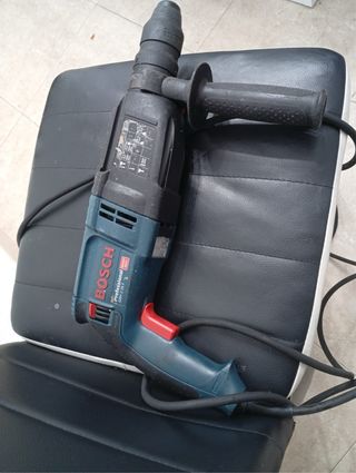 Taladro percutor Bosch GBH 2-26F Profesional