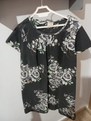 Vestido estampado floral negro