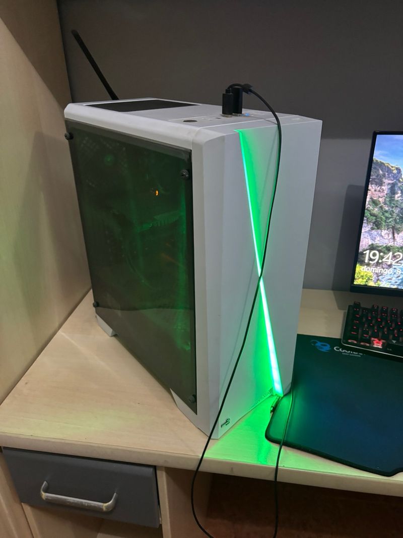 PcCom Cylon Intel i5-9400F 16GB 1TB