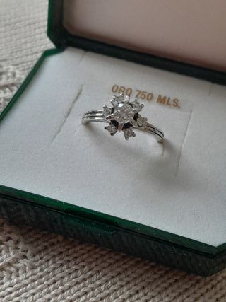 Anillo Oro Blanco 18K Diamantes