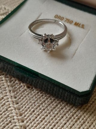 Anillo Oro Blanco 18K Diamantes