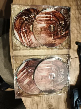DVD Los Pilares de la Tierra (4 Discos)