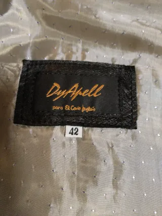 Chaqueta de cuero negra