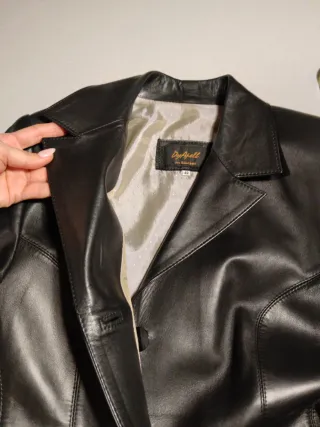 Chaqueta de cuero negra