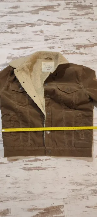 Chaqueta de pana marrón de hombre con forro lana