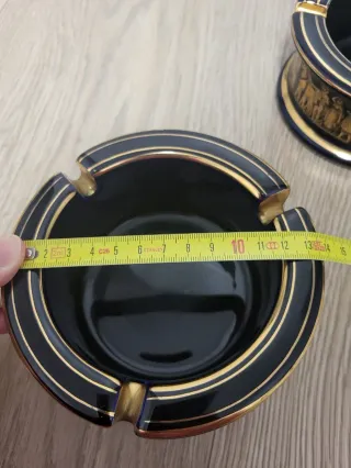 Cenicero Griego con Detalles en Oro 24k