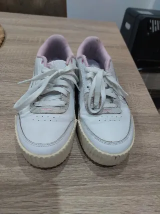Zapatillas Puma Blancas y Rosas