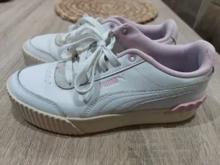 Zapatillas Puma Blancas y Rosas