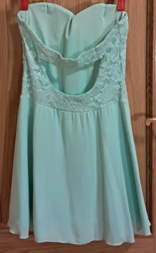 Vestido de fiesta corto de encaje