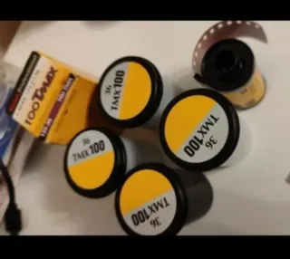 5 carretes Kodak TMAX 100 caducados