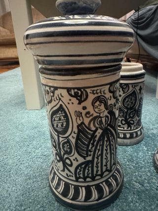 3 Tarros de cerámica de farmacia decorados