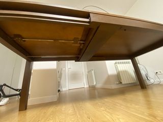 Mesa de comedor extensible de madera