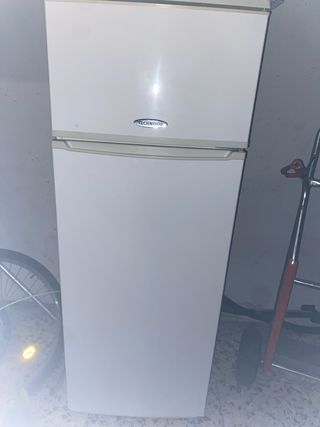 Frigorífico TECHWOOD blanco