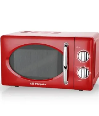 Microondas Rojo 700W. A estrenar.