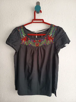 Blusa H&M bordada t.36