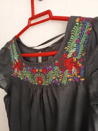 Blusa H&M bordada t.36