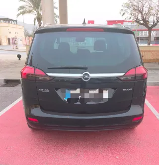 Opel Zafira Tourer 2015