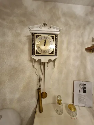 Reloj de pared antiguo