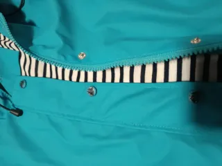 Chubasquero impermeable azul marino