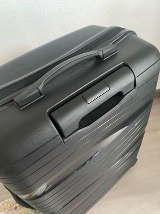 Maleta negra 65x40, un solo uso