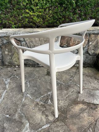 2 Sillas de Jardín Beige NUEVAS