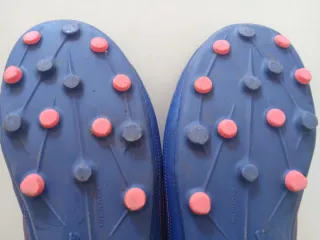 Botas de fútbol azules