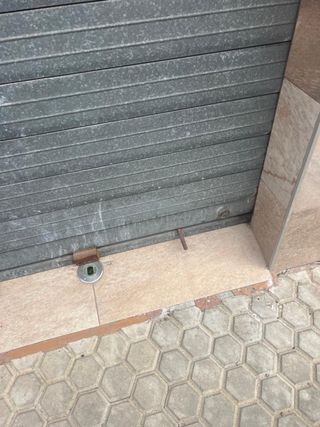 Puerta persiana enrollable