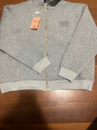 Sudadera Miu Miu Gris con Cremallera