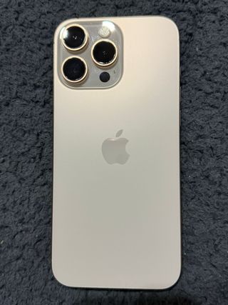 iPhone 16 Pro Max Dorado con Garantía