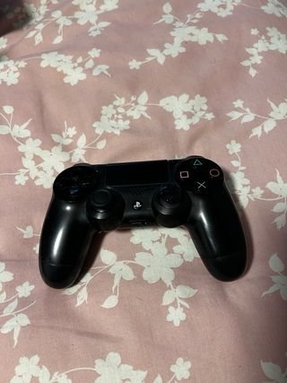 Console PS4 nera + giochi