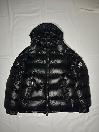 Abrigo Moncler Negro