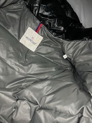 Abrigo Moncler Negro