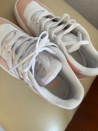 Zapatillas New Balance 550 Rosa y Blanco