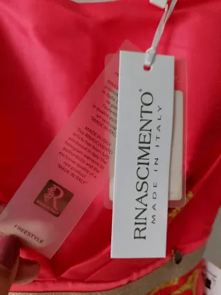 Vestido fiesta Rinascimento nuevo