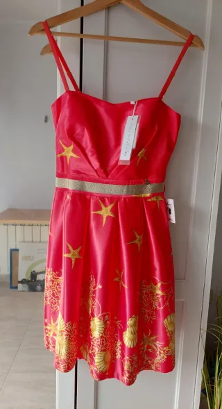 Vestido fiesta Rinascimento nuevo