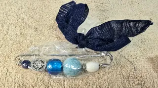 Spilla con perle e ciondolo albero vita