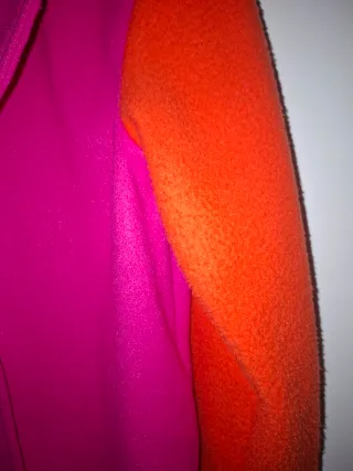 Abrigo bicolor Shein rosa y naranja