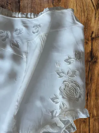 Culotte antiguo encaje floral Sedoso