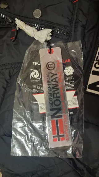 Abrigo Geographical Norway Negro Nuevo