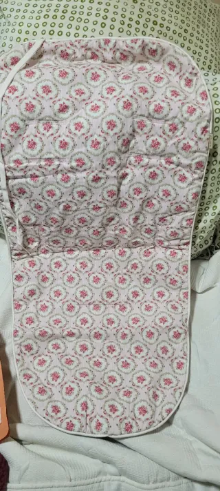 Funda para silla de bebé con estampado floral