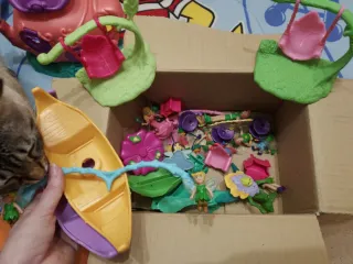 casas es como un pueblo de duendes tiene luces ru