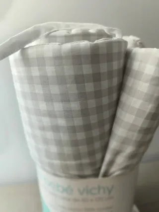 Protector chichonera cuna cuadro Vichy gris