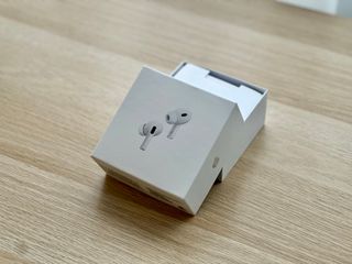 Auriculares parecidos a Apple AirPods Pro 2